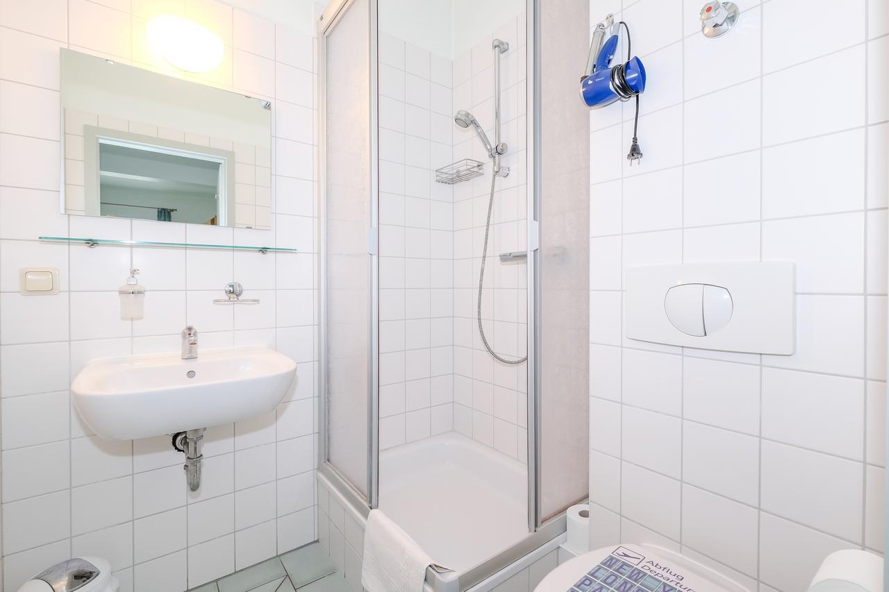 Hotel Garni Und Gaststaette Zum Holzfaeller Schierke Habitación foto